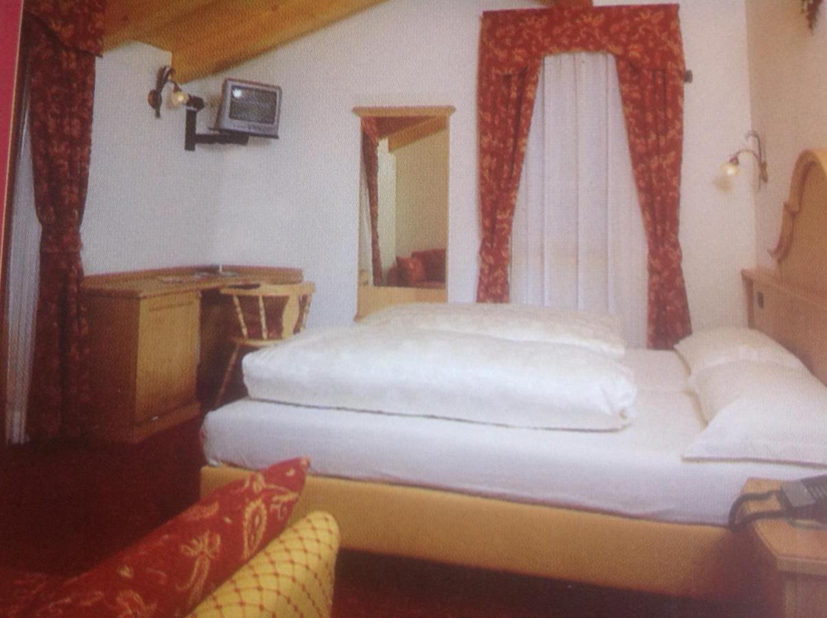 Hotel Pordoi - Fam Furgler Arabba Exteriör bild