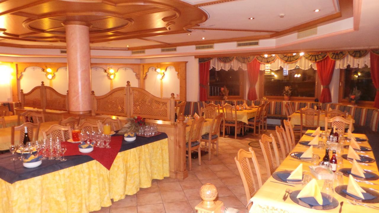 Hotel Pordoi - Fam Furgler Arabba Exteriör bild