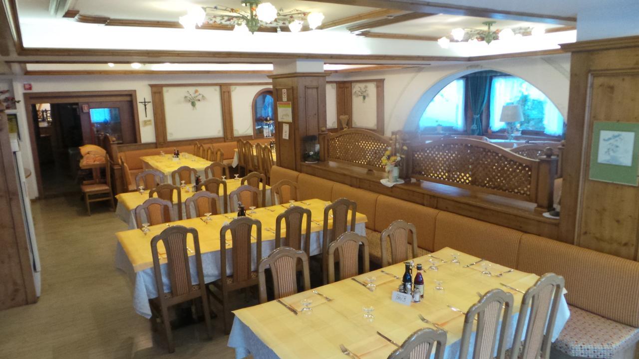 Hotel Pordoi - Fam Furgler Arabba Exteriör bild